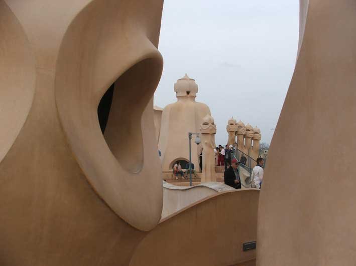 Barcelona-La-Pedrera-teto