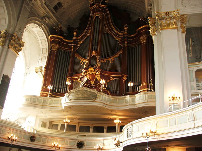 hamburgo-igreja-dentro