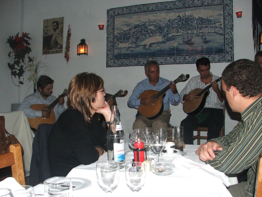 Lisboa-restaurante-fado2