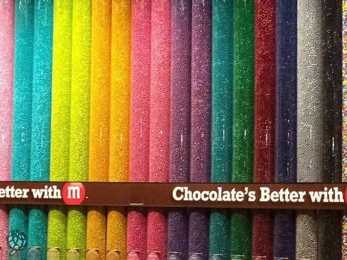 M&Ms store parede de chocolate