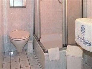 Hotel Regina banheiro