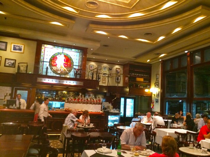 Cafe-de-los-Angelitos-salao