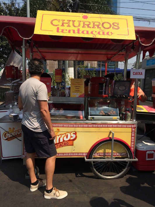 Food-truck-Butantan-barraca-churros