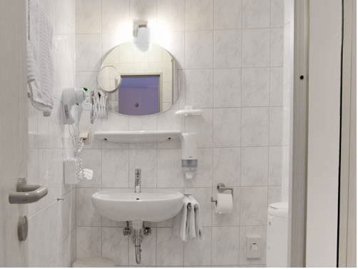 Hotel-Nuremberg-banheiro