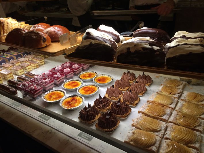 patisserie-las-halles-vitrine