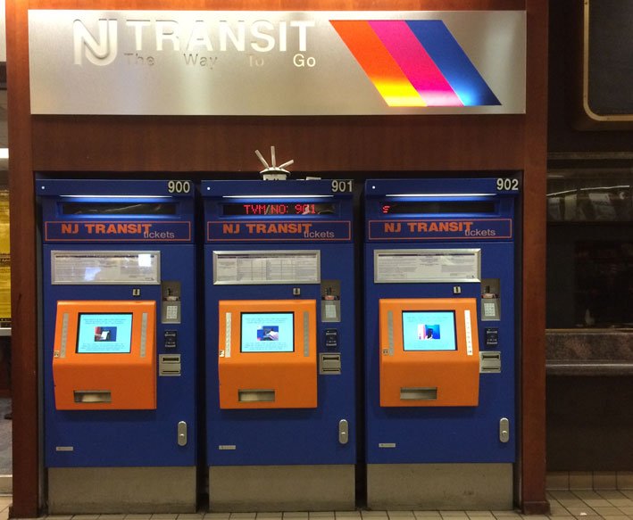 Jersey-Gardens-maquina