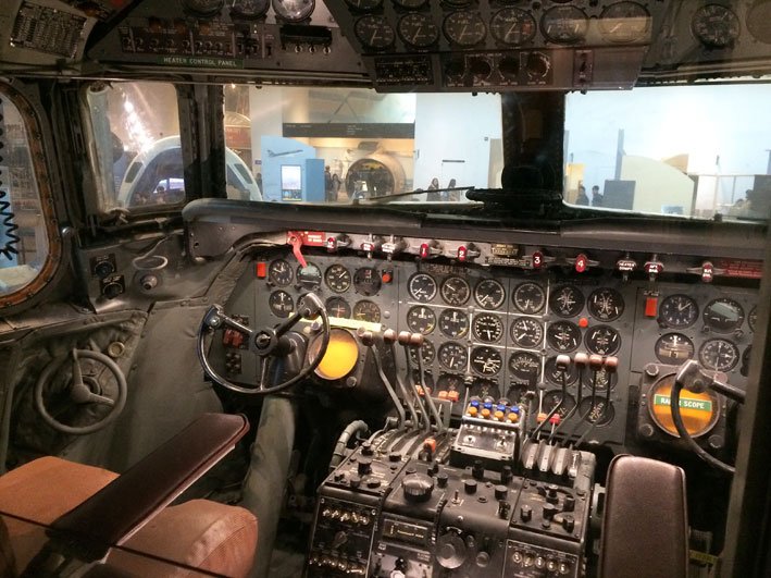 Avião