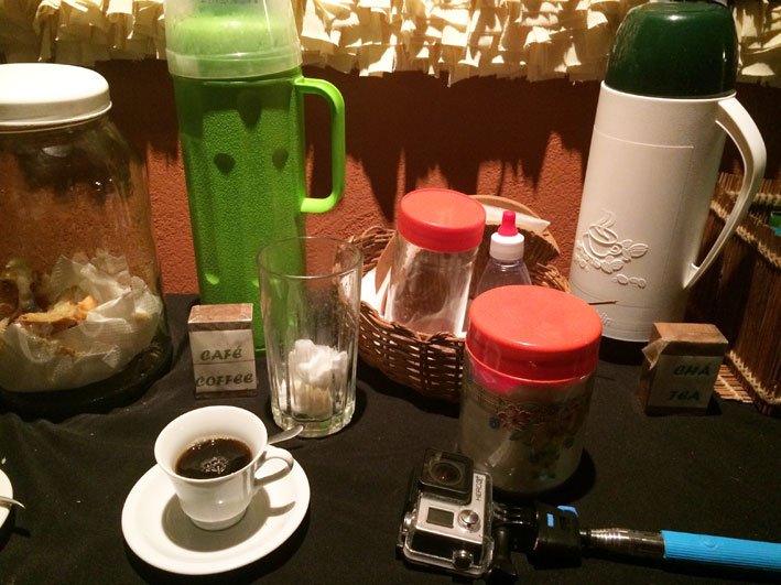 Pousada-Mirante-de-Pipa-mesinha-cafe