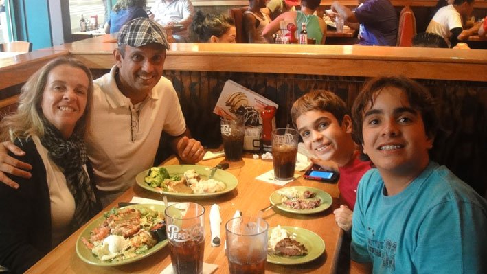 restaurantes-famosos-para-jantar-em-New-York-AppleBees