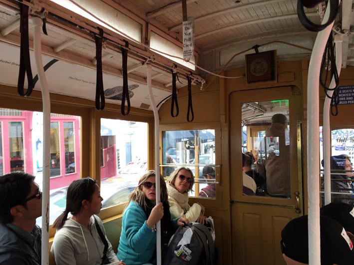 Bondinho-cable-car-dentro