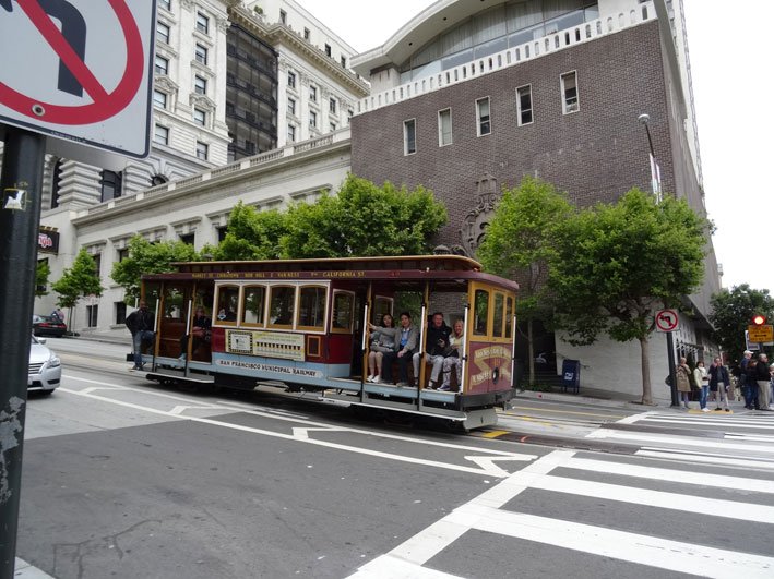Bondinho-cable-car-ladeiras