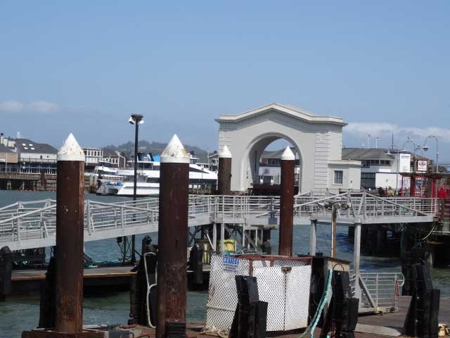 San-Francisco-fishermans-wharf-pier-45
