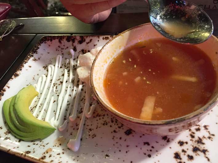 Onde-jantar-em-Las-Vegas-Chayo-sopa