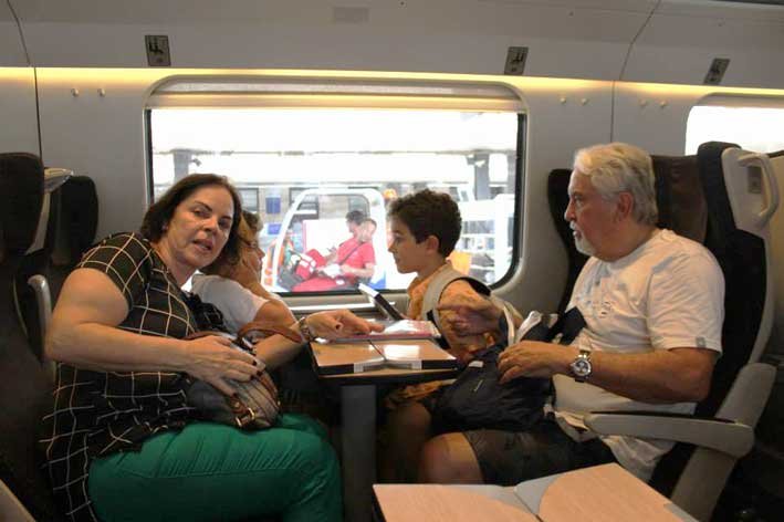 Portugal-Espanha-e-Italia-em-familia-trem