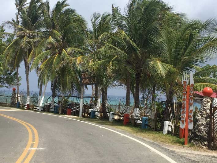 Estrada ao redor da ilha