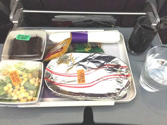 Como-e-voar-com-a-LAN-refeicao1