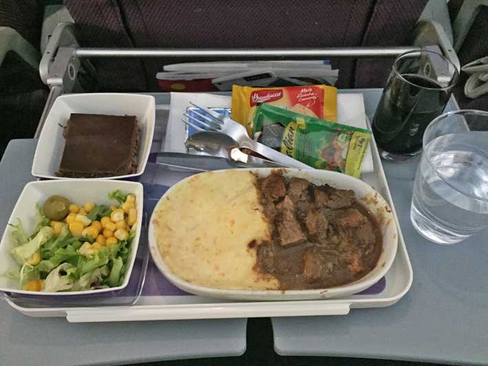 Como-e-voar-com-a-LAN-refeicao2