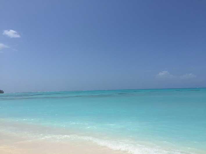 Como-e-o-passeio-a-Cayo-Bolivar-mar3