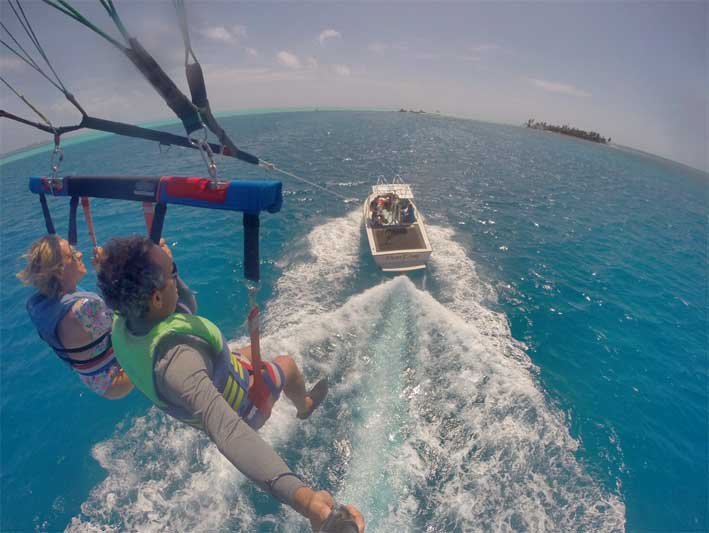 Tudo-sobre-o-voo-de-parasail-em-San-Andres-12