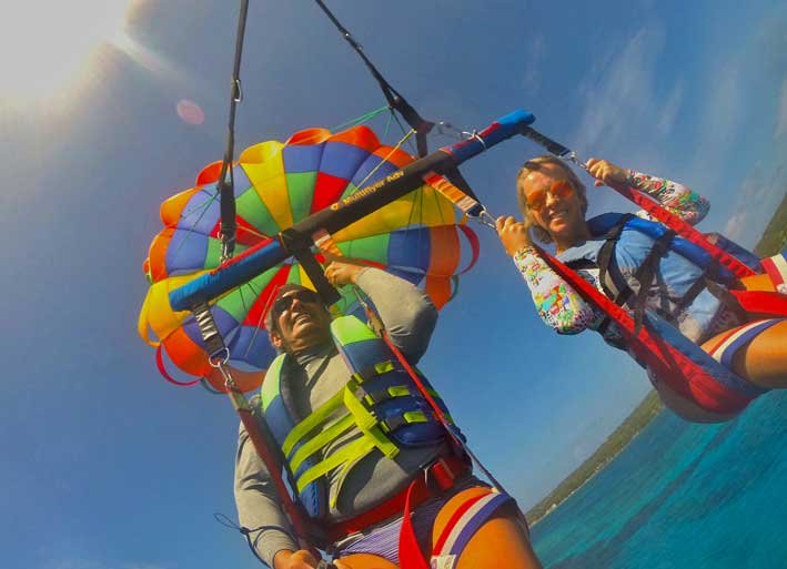Tudo-sobre-o-voo-de-parasail-em-San-Andres14