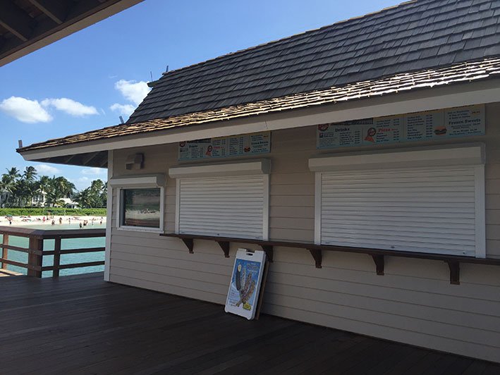 O-que-fazer-em-naples-em-um-dia-pier10