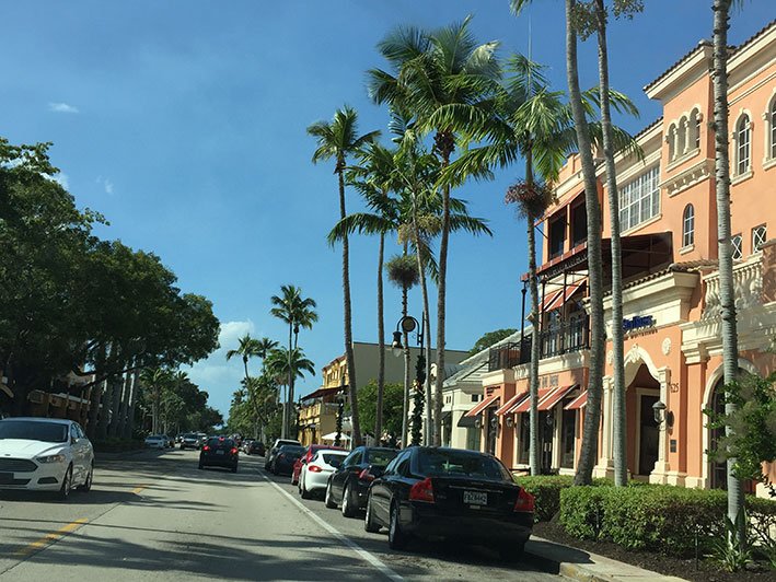 O-que-fazer-em-naples-em-um-dia-ruas4