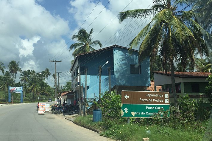 Placas na BR para praias