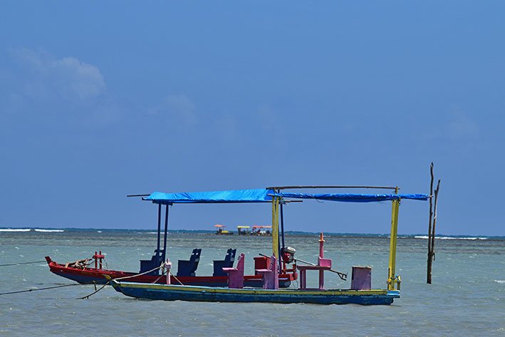 barco de passeio em São Miguel dos Milagres
