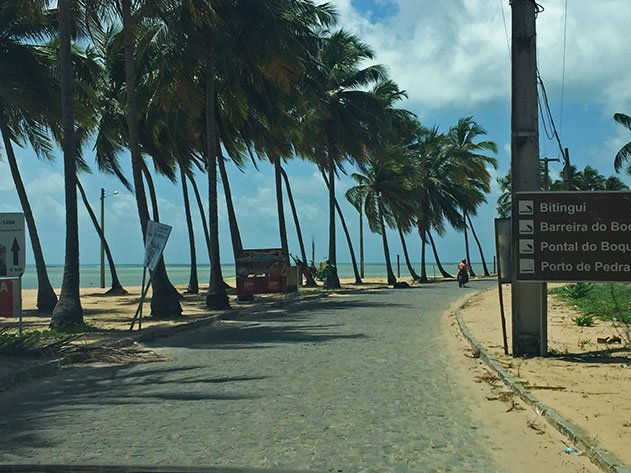 Estrada em Japaratinga