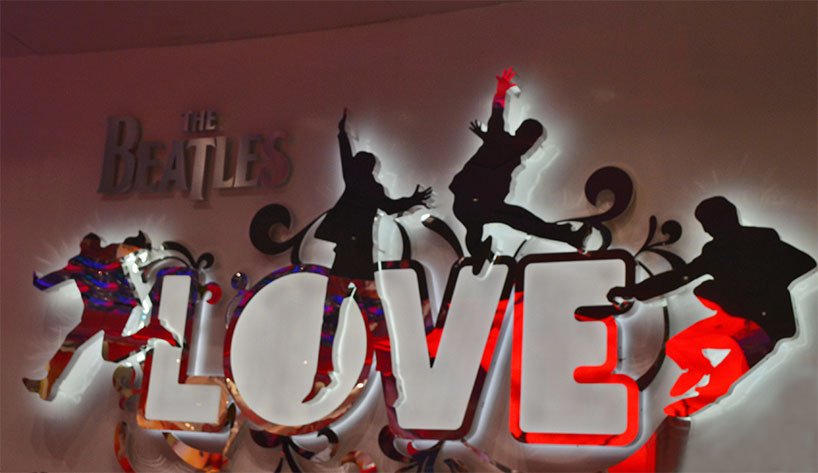 Show em Las Vegas Love showsemlasvegas1