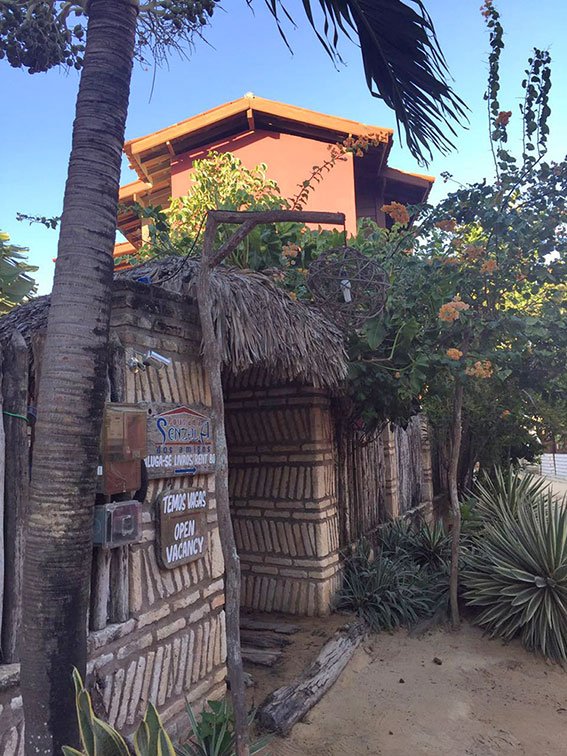 hospedagem em jeri fachada