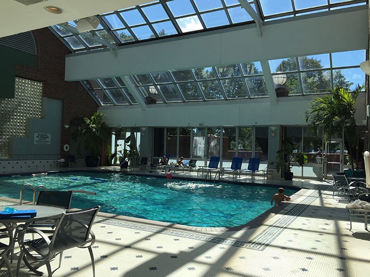 hotel em Boston piscina