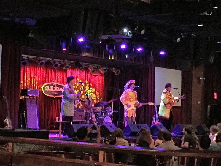 beatles-brunch-buffet-3