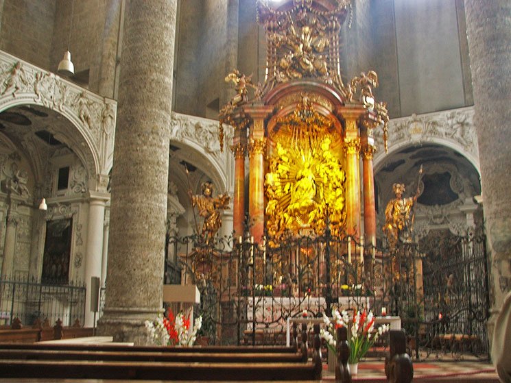 Igreja dos Franciscanos em Salzburg