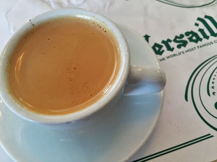 Café cubano do Restaurante Versailles em Little Havana em Miami