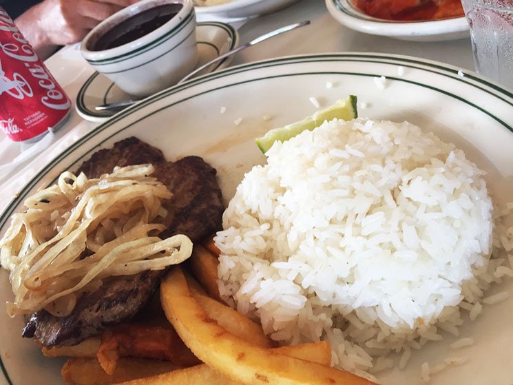 Carne do Restaurante Versailles em Little Havana em Miami