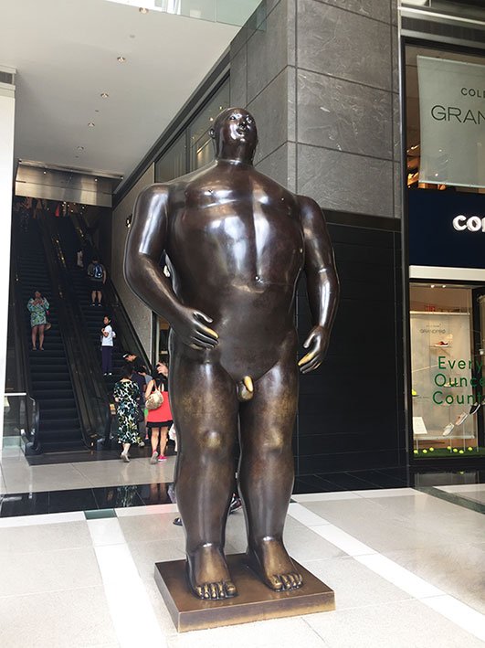 Escultura de Botero no shopping do Time Warner Center