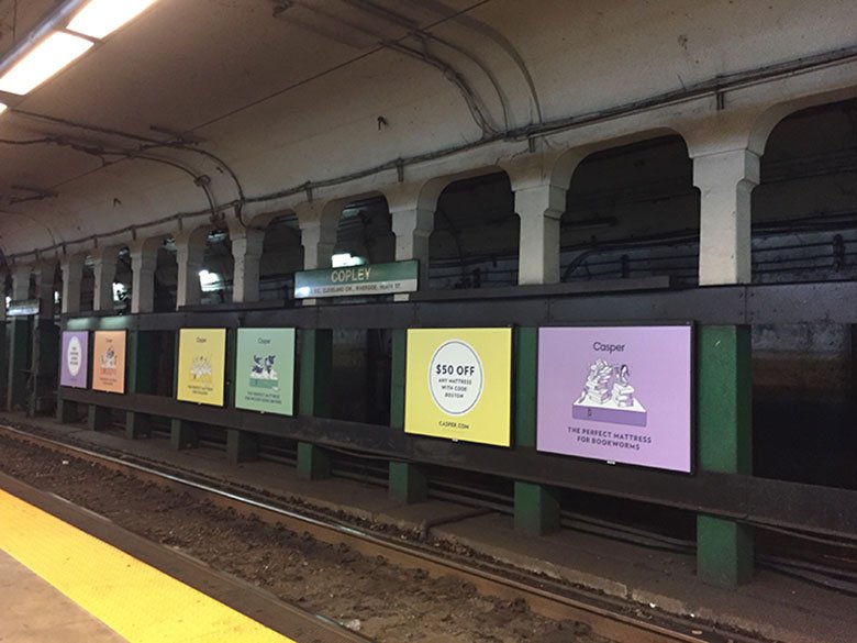 Trilhos de estação de metrô em Boston