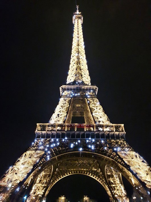 Torre Eiffel à noite