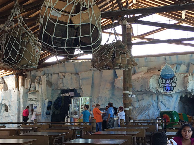 Área de alimentação no Aquário de São Paulo
