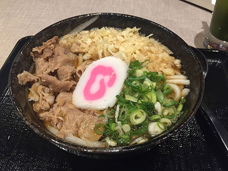 Udon Picadinho de carne suína no Momo Lamen na Liberdade
