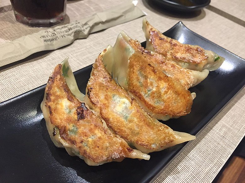 Gyosa do Restaurante Momo Lamen House na Liberdade