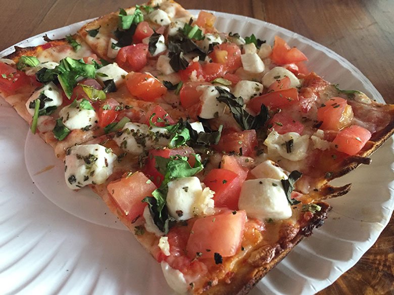 Pizza na Union Square em New York