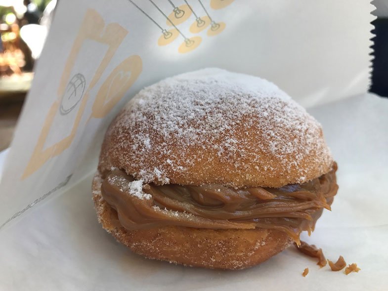 Sonho de doce de leite do Ernesto Cafés Especiais