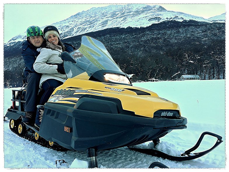 Passeio de moto pela neve em Ushuaia