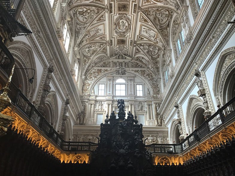Altar da mesquita-catedral em Córdoba