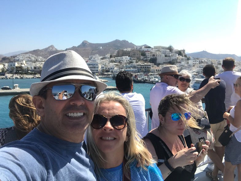 Vista do terraço de um ferry na Grécia