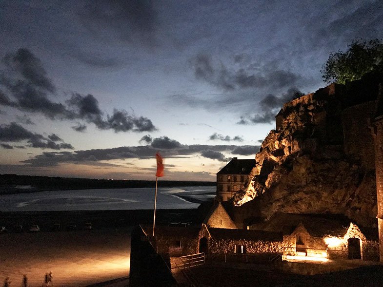 Mont Saint Michel à noite