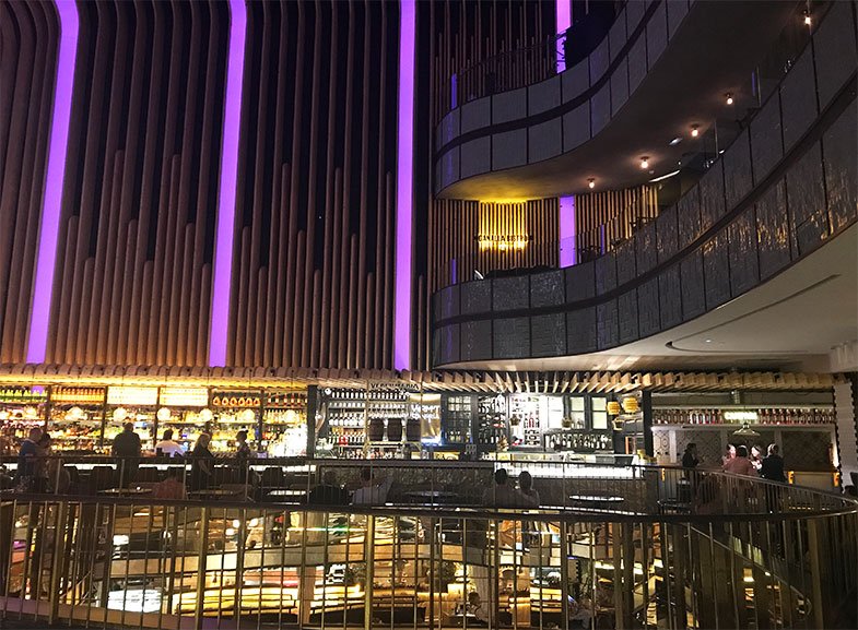 Platea um dos top 3 bares em Madrid