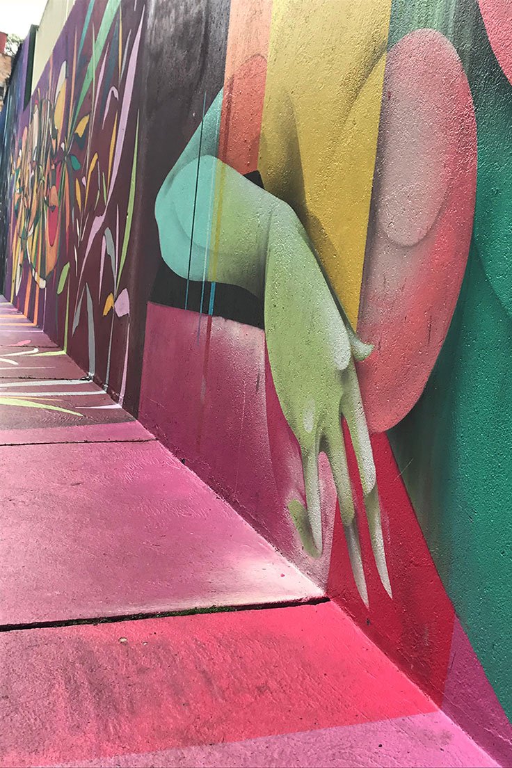 Passeio pelo Beco do Batman em São Paulo